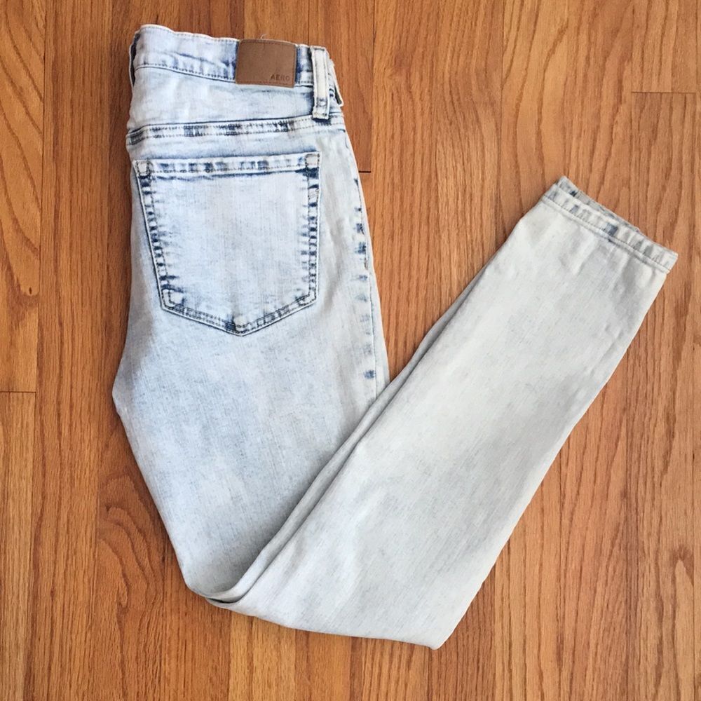 Aeropostale Acid Wash High Rise Jeans | Size 4
